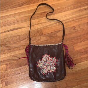 Miki Thumb Cross Body Bag